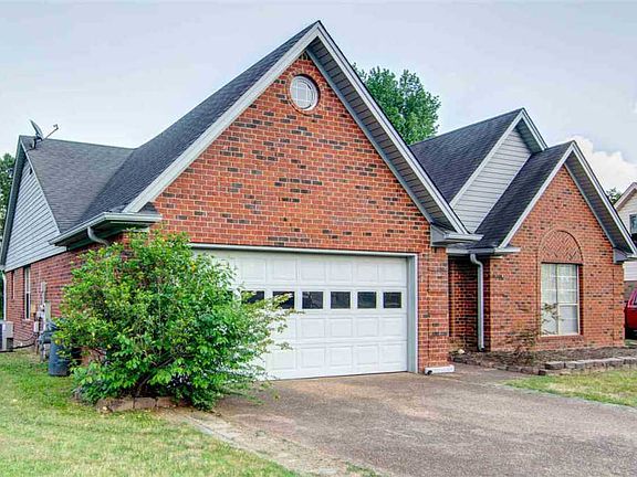 3rd image of 5900 Sycamore Manor Cv