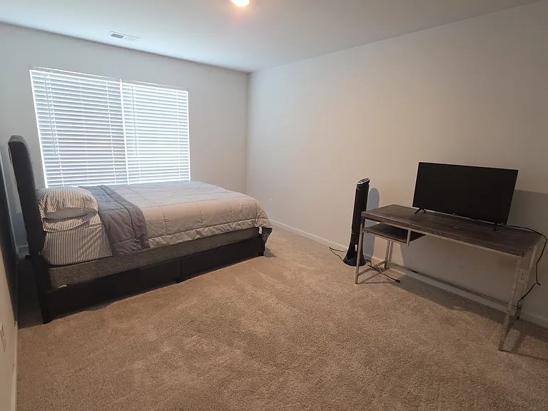 3635 Abbey Way — Photo 4
