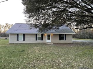 19077 Willie Ln, Livingston, LA 70754