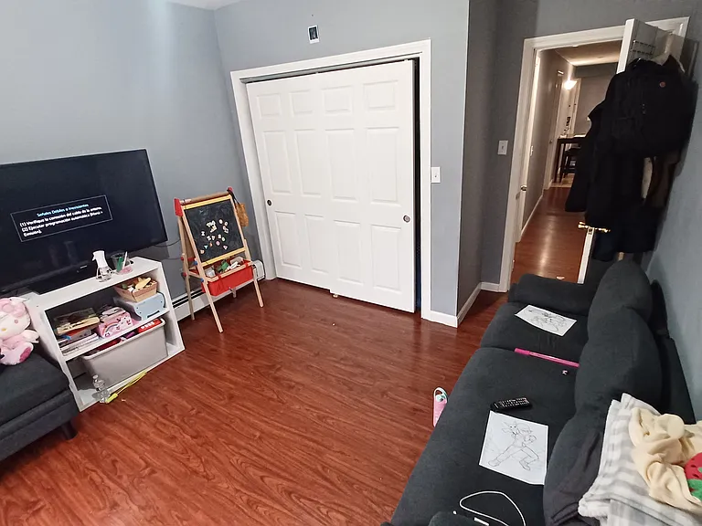 339 Chelsea St #2 — Photo 9