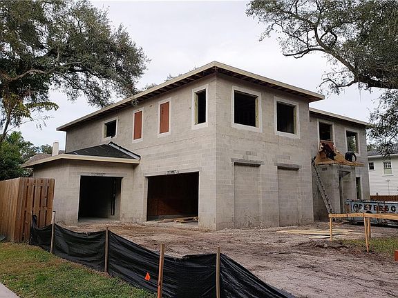3rd image of 3109 W Chapin Ave