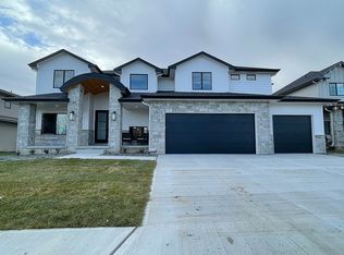 21505 B St, Elkhorn, NE 68022