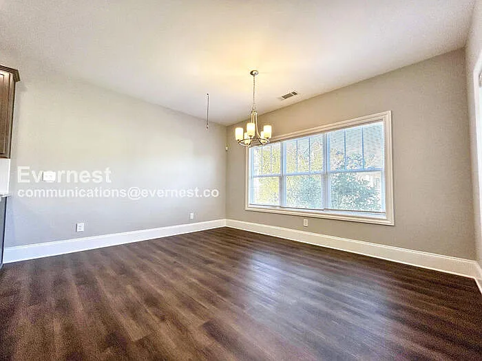 1763 Stone Hedge Dr NW — Photo 7