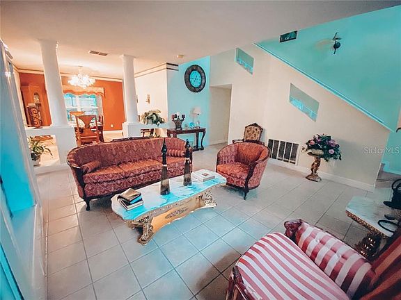 5th image of 576 Oak Branch Cir