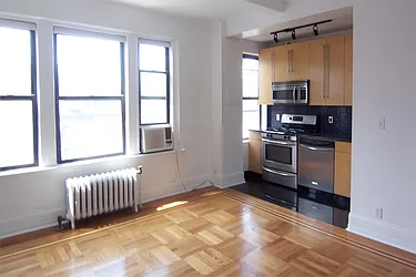 Rented by Fox Residential Group