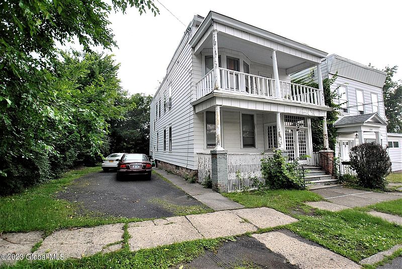 2nd image of 2237 16th Street