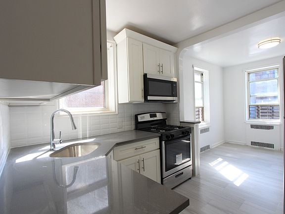 3rd image of 1773 E 12th St APT 1G