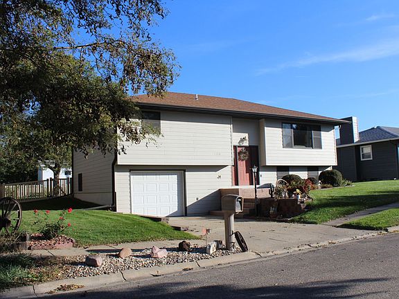 2nd image of 1368 E 1st St