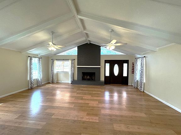 4th image of 22892 Mill Creek Rd