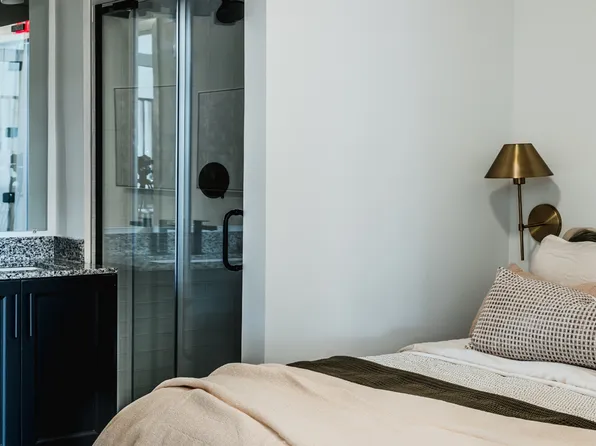 Farmhouse at Lantern Commons