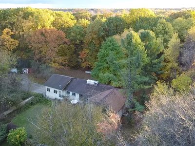 22649 N Dixboro Rd, South Lyon, MI, 48178