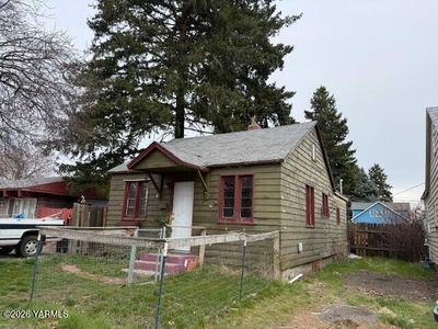 921 S 11th Ave, Yakima, WA, 98902