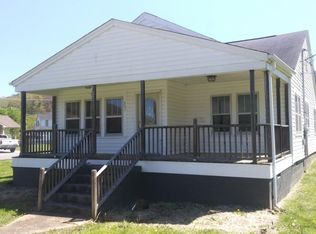207 Mountain View Dr, Hampton, TN 37658