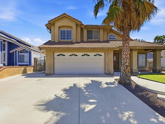 3rd image of 421 Yellowstone Cir