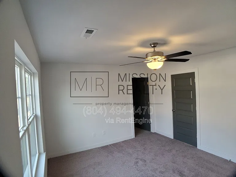 4509 Josephine Ln — Photo 12
