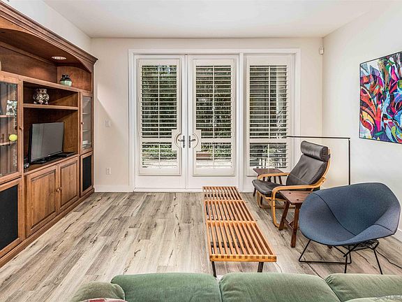 5th image of 5410 La Jolla Blvd Unit 106