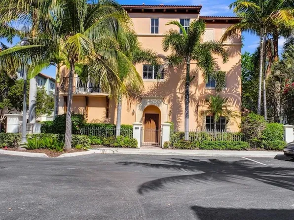 78 NW Hawthorne Place, Boca Raton, FL 33432