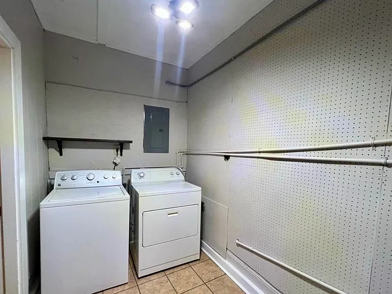 3415 Mimosa Ln NW — Photo 13