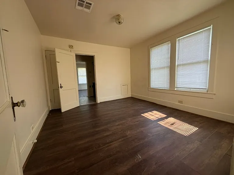 1634 Hodges St — Photo 6
