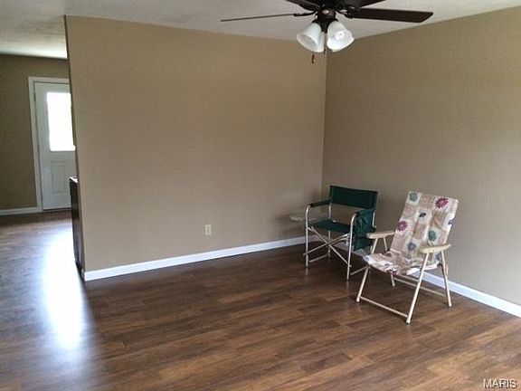 4th image of 10624 Keck Rd