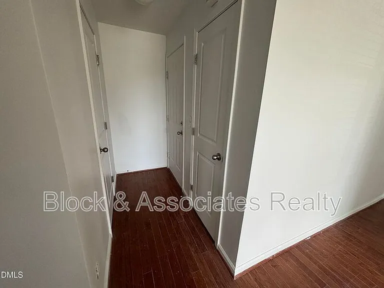 101 Red Bird Dr — Photo 23