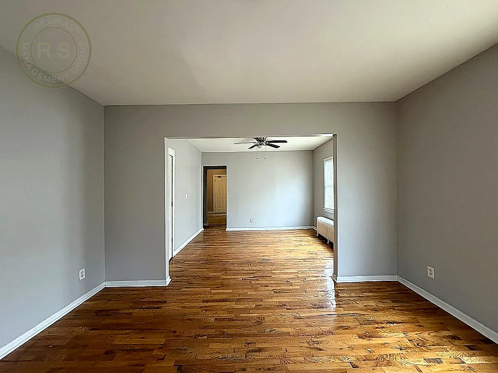 2 bed, 800 sqft, $1,300 — Photo 3