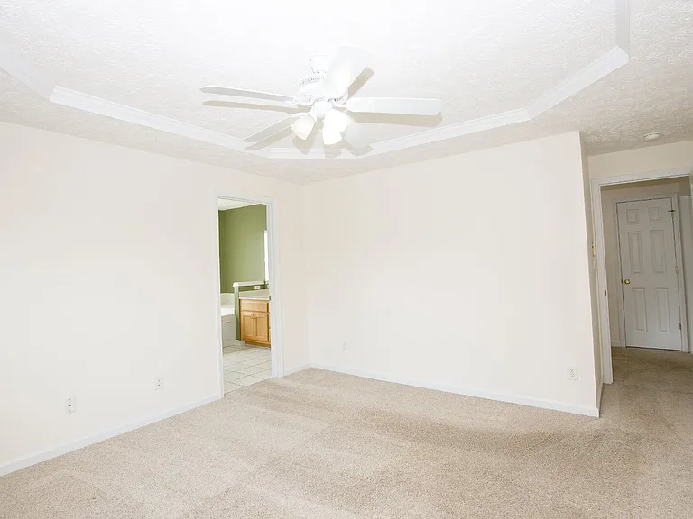 106 Harvest Ln — Photo 34