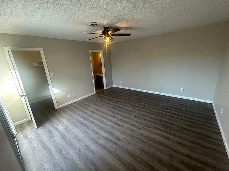 2729 Temperance Dr — Photo 11
