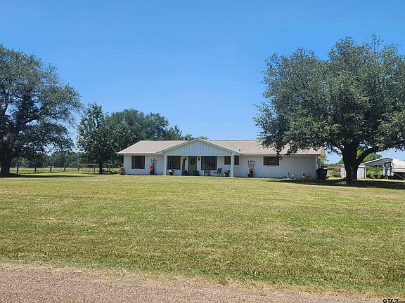 2nd image of 1124 County Road 4110