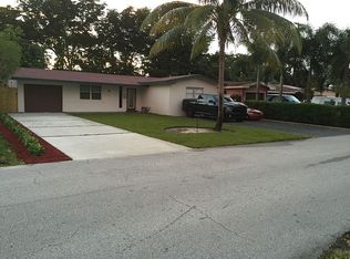 921 NW 81st Ave, Pembroke Pines, FL 33024