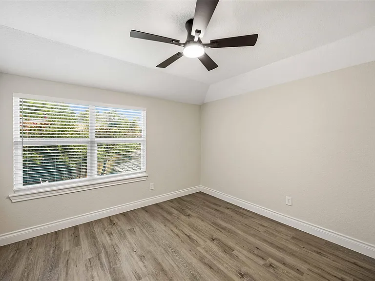 5702 Old Lodge Dr — Photo 22