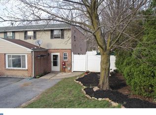 838 Possum Ln, Reading, PA 19606