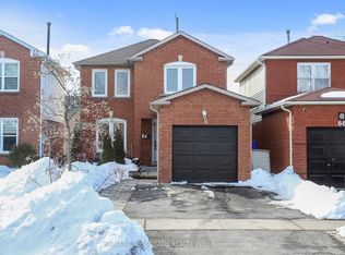64 Sable Cres, Whitby, ON L1R 1Y6