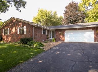 10532 Oregon Cir, Bloomington, MN 55438