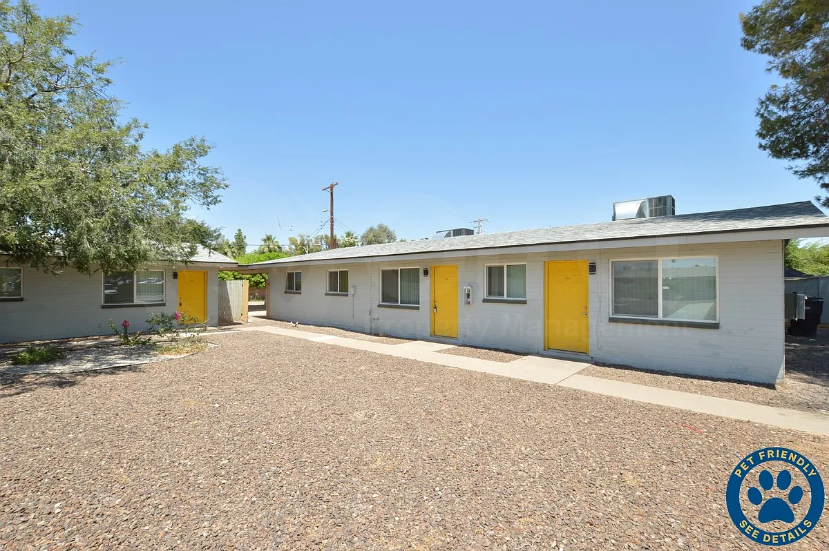 3 bed, 2.0 bath, 1024 sqft, $1,399 — Photo 1