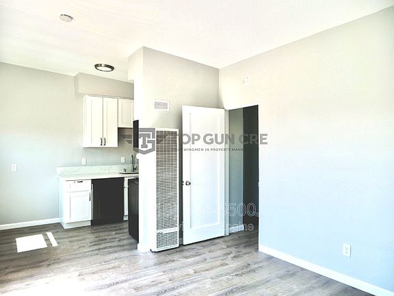 5th image of 3787 32nd St #3781-87