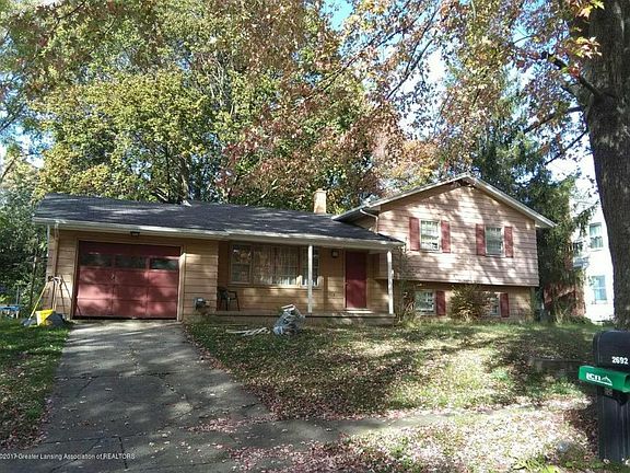2nd image of 2692 Linden St