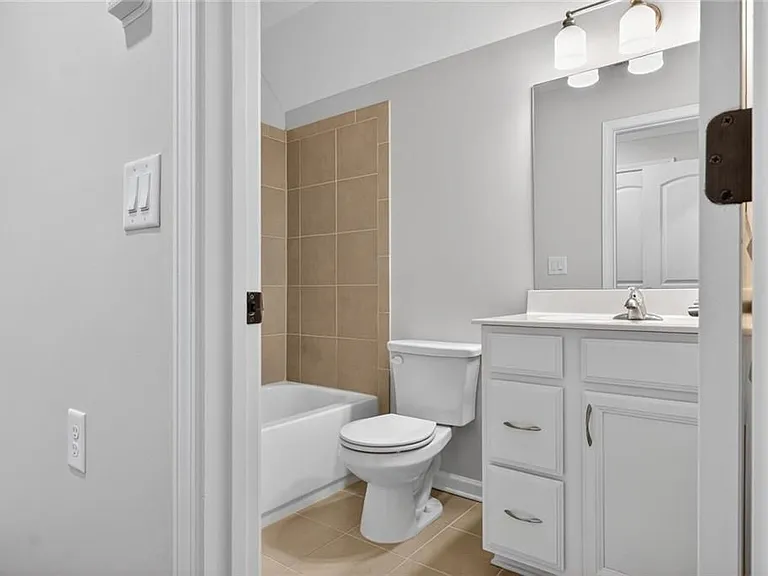 4185 Celbridge Pass — Photo 24