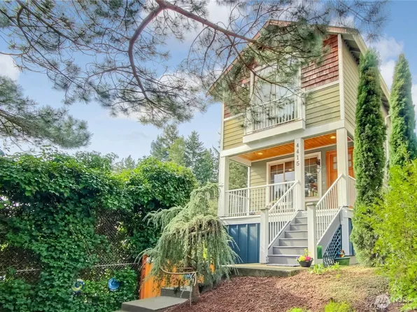 4415 40th Avenue SW, Seattle, WA 98116