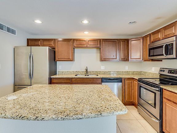 3rd image of 3826 E Sweetwater Ave
