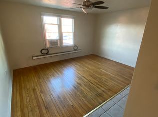 310 N Main St #5, Galena, IL 61036