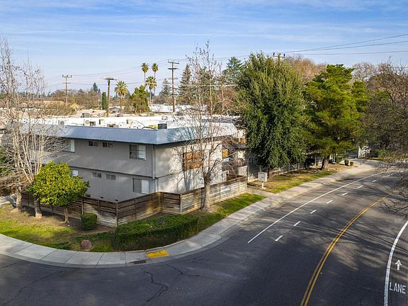 3rd image of 1143 43rd Ave
