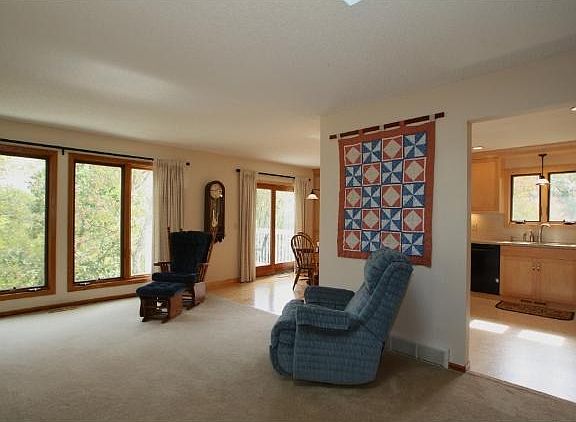 2nd image of 4482 Wedgwood Dr