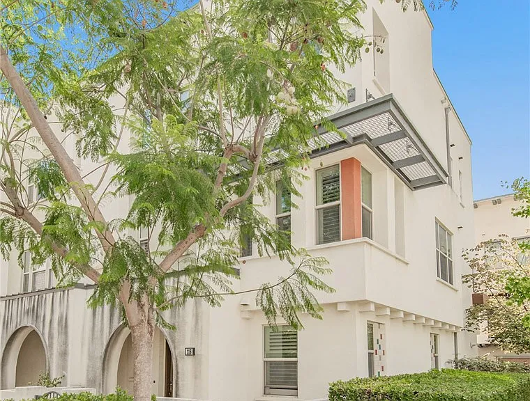 116 Acamar — Photo 2