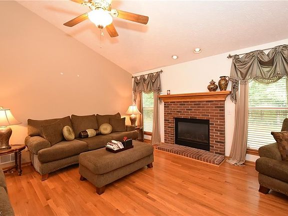 5th image of 1288 Bell Ave