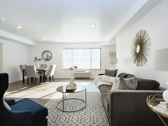 5th image of 370 W Johnson St #6H