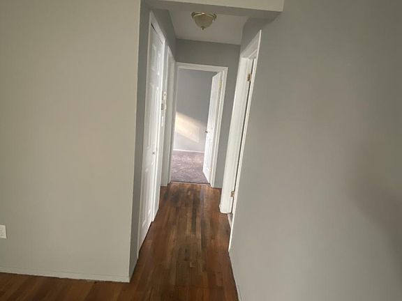 2nd image of 15916 Warwick Ave
