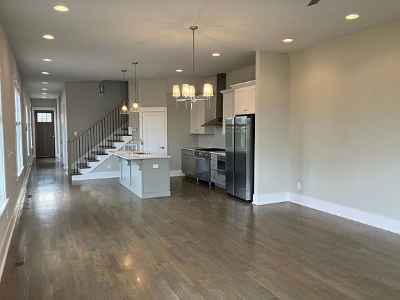 4th image of 1600A Heiman St