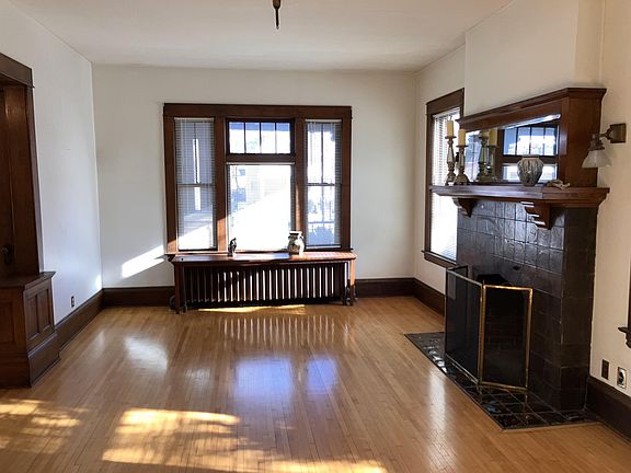 4th image of 1828 11th Ave S APT 2