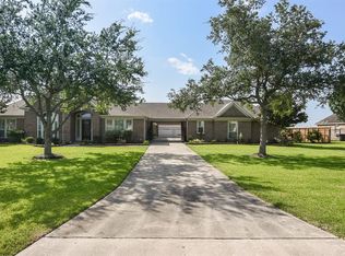 3863 Summer Manor Dr, League City, TX 77573